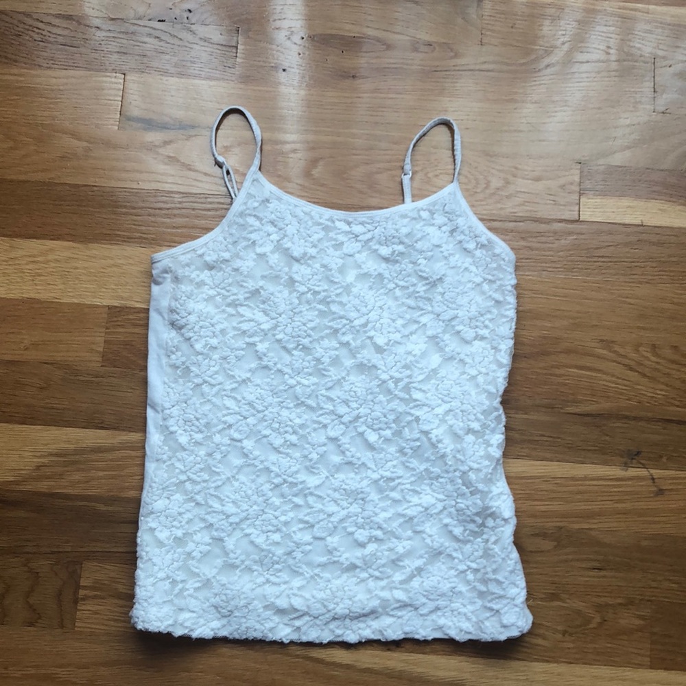 White flower tank top